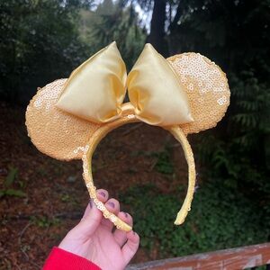 Disney Yellow / Gold Sequin Minnie Mouse Ears Headband
